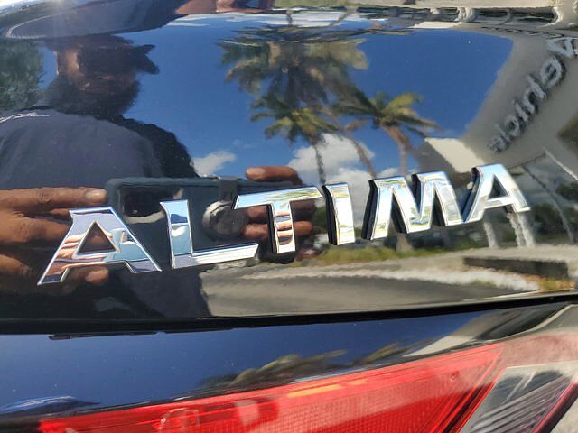 Nissan Altima